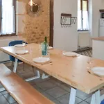 Dom wakacyjny 3 Bedroom Gorgeous In