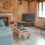 3 Bedroom Gorgeous In Cénac-et-Saint-Julien