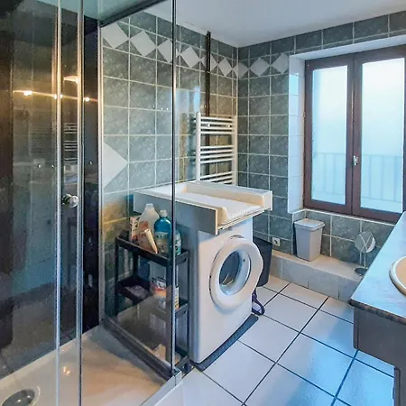 Lovely In With Kitchen Holiday home *