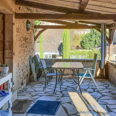 Lovely In With Kitchen Holiday home